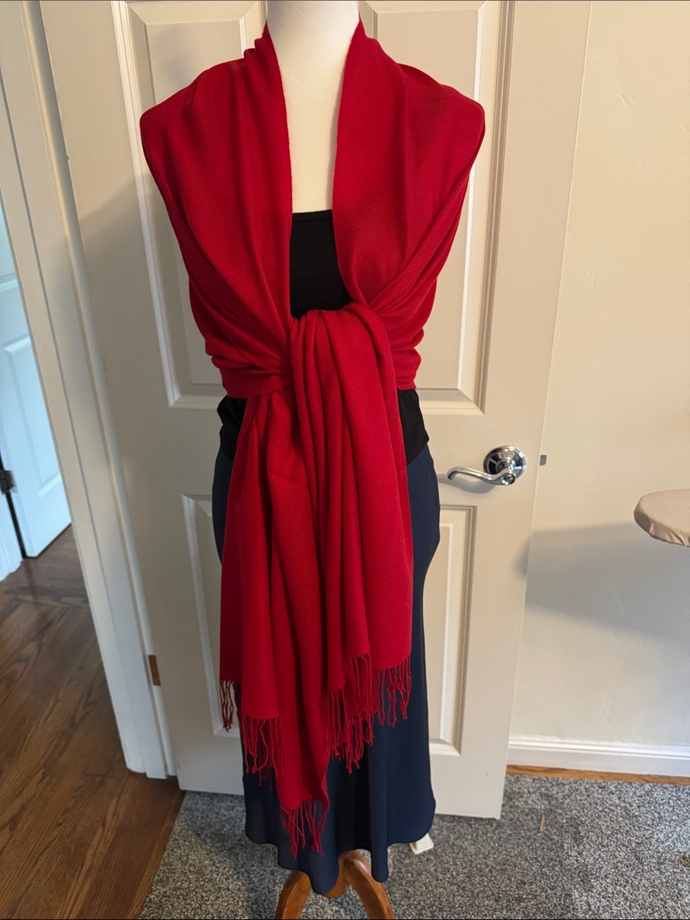 Elegant Red Fringe Pashmina Wrap - Women Accessories 💯 Cashmere